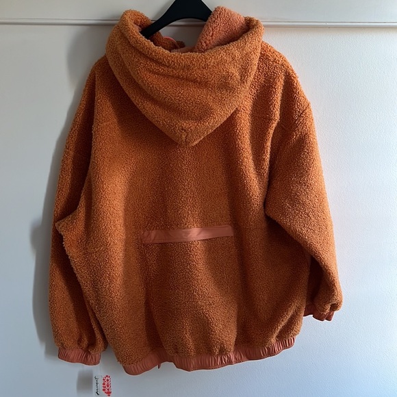 Free People Fuzzy Was She Fleece Pullover NWT Size Small - Picture 9 of 14